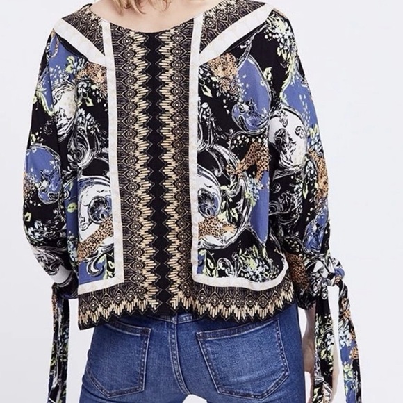 Free People Catch Me if You Can Tie Sleeve Top - Picture 2 of 7